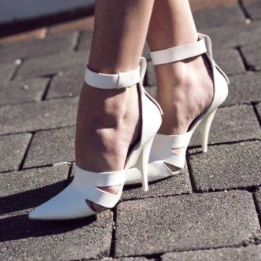 *SOLD* ALEXANDER WANG “JOAN” LEATHER PUMPS EUR 40